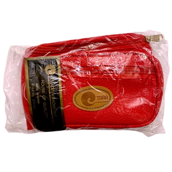 VEGAN LEATHER FANNY PACK NWT - Picture 7 of 9